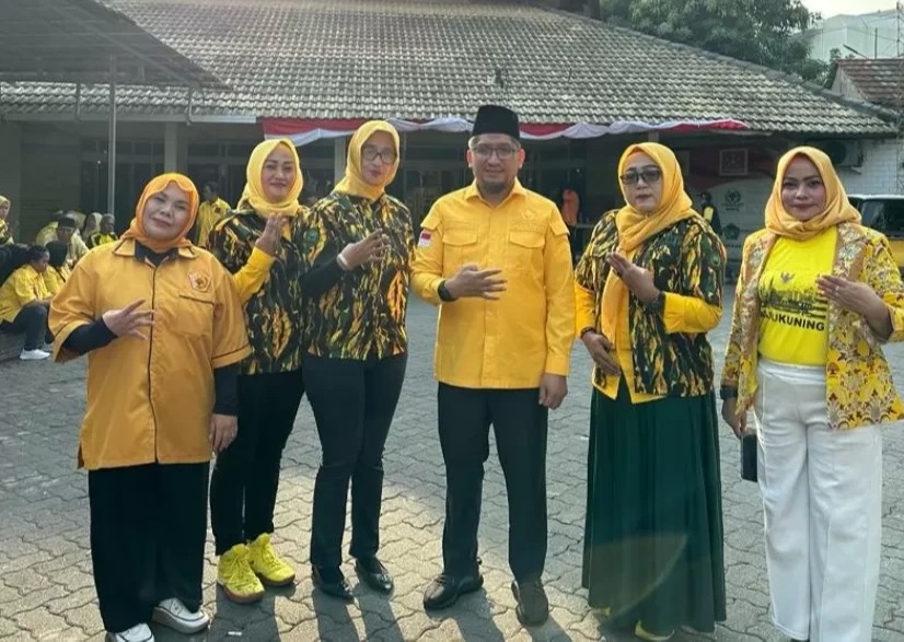 Jempol! Golkar Jakarta Utara Bersama Ramly Center Bagikan Sembako ke Masyarakat yang Membutuhkan